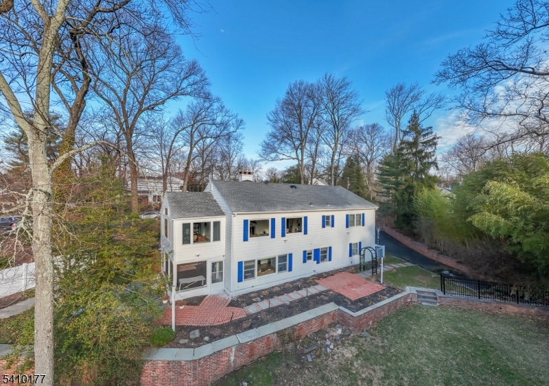 250 Old Short Hills Rd