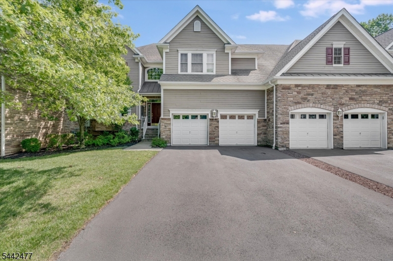 21 Whitbay Dr
