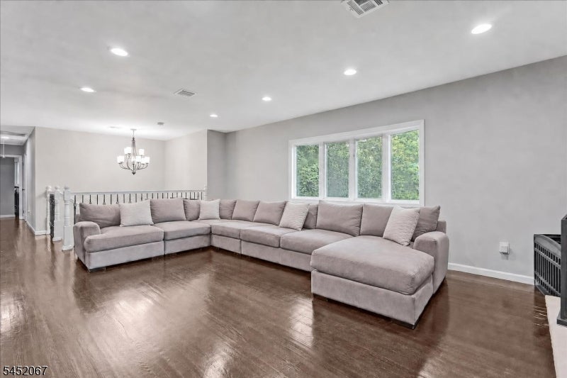 23 Douglas Dr