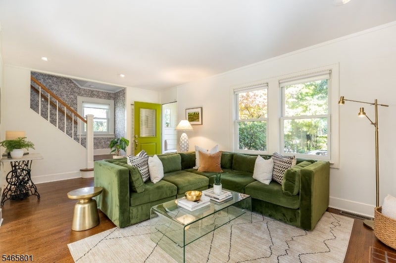 15 Euclid Pl