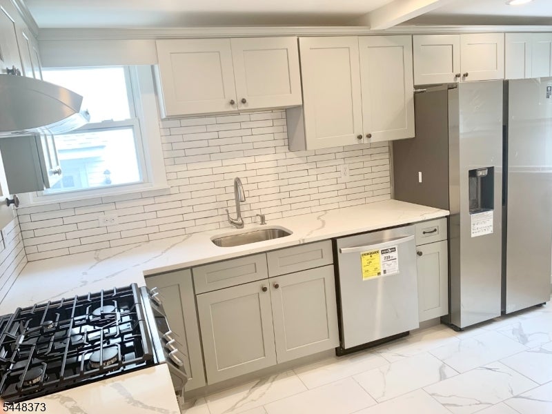 46 Apt1 Brookfield Rd 1