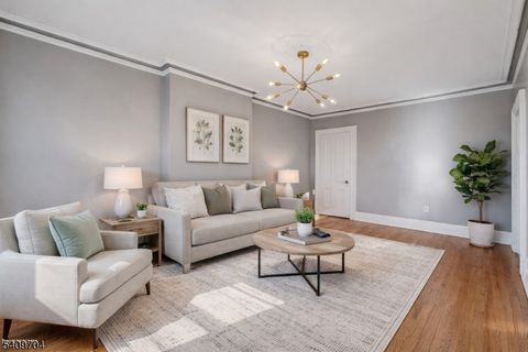 544 Bramhall Ave 4 Jersey City NJ 07304