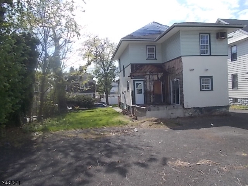 387 Tower St