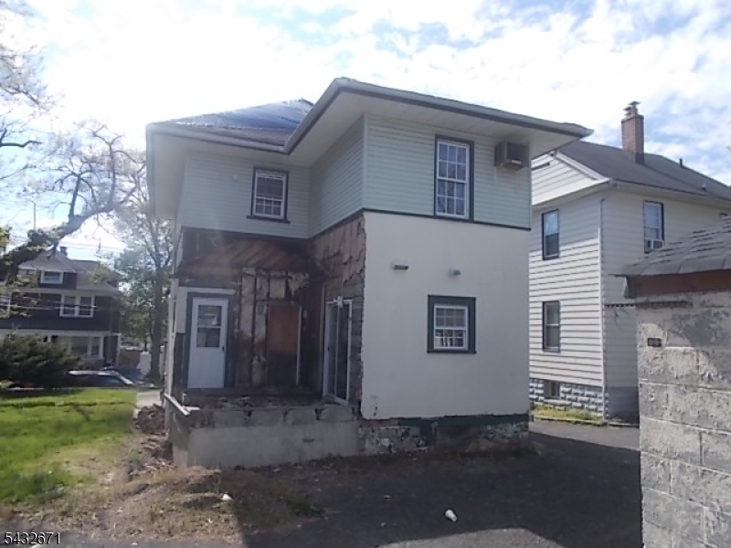 387 Tower St