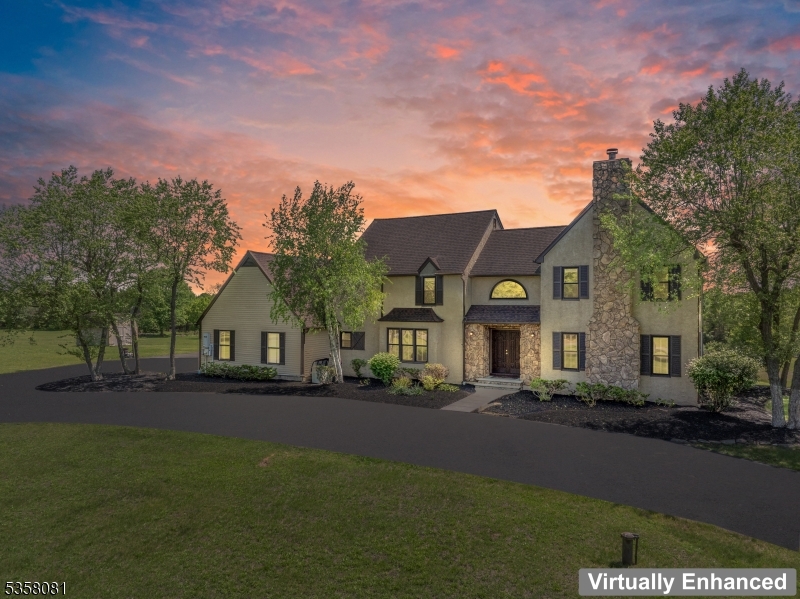 6 Miller Farm Rd