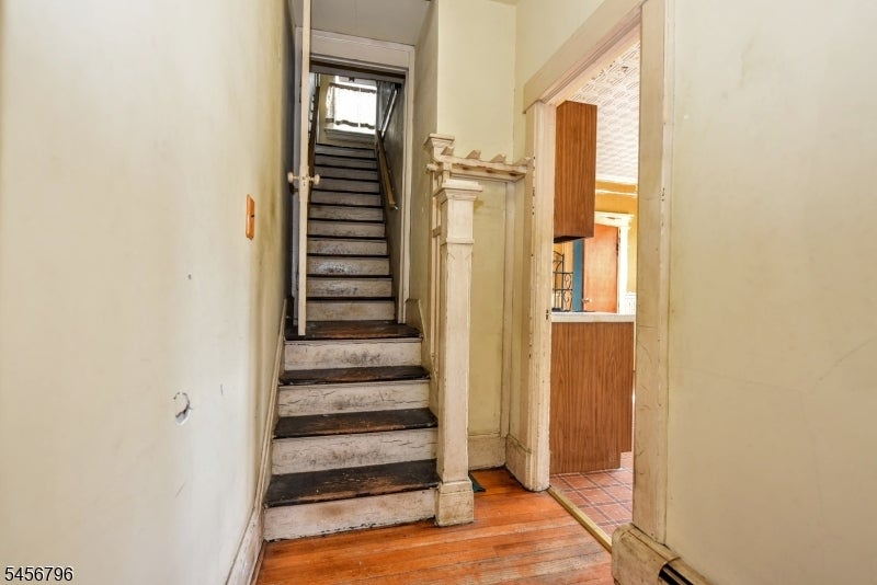 80 N 14Th St