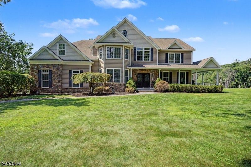 66 Upper Hibernia Rd