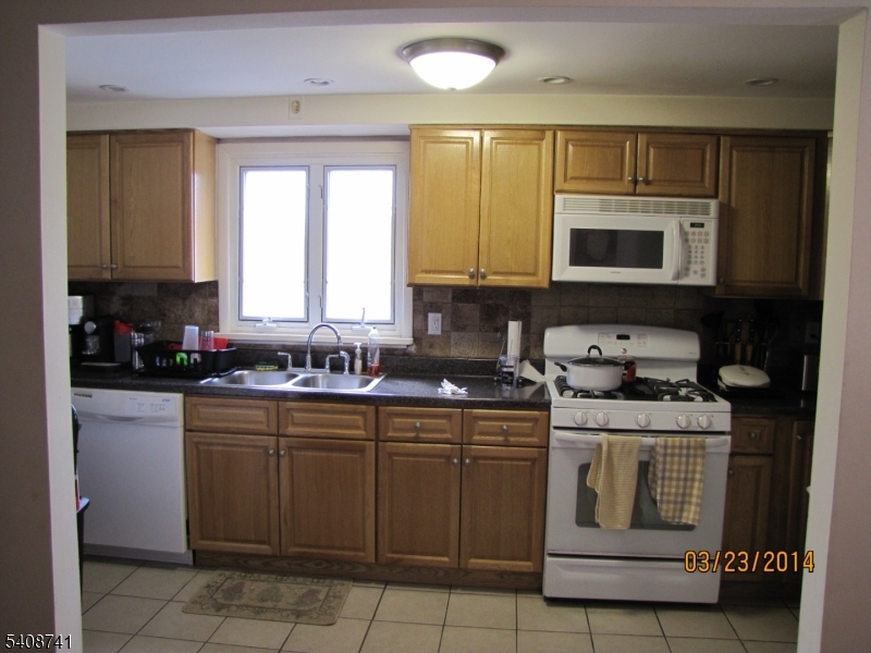 298 Luddington Ave 2