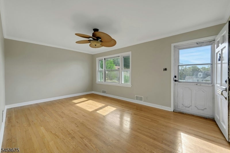 18 Plymouth Ct