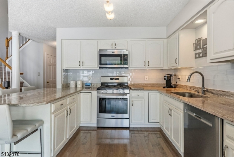78 Heritage Ct