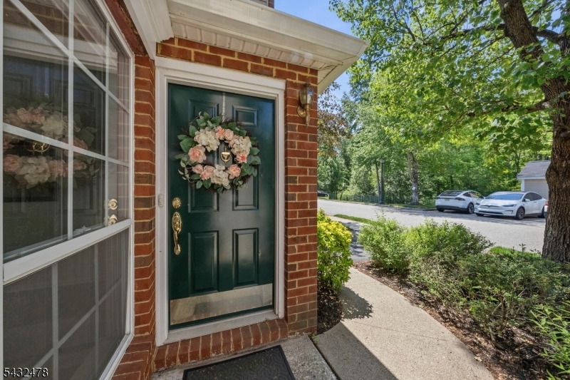 78 Heritage Ct