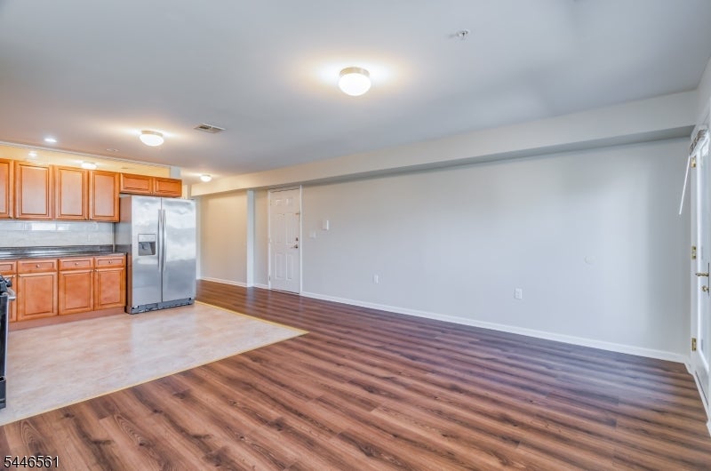 148 Oakwood Ave