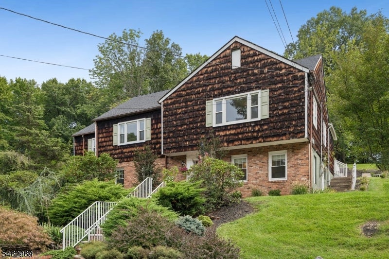 57 Washington Dr