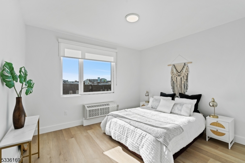 39 Madison St 510 510