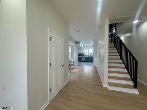 13 Vermont Ave Newark City NJ 07106