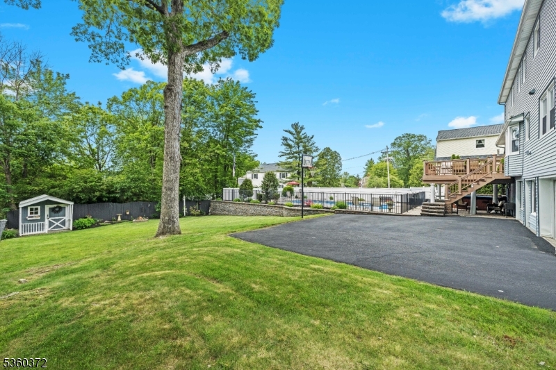 41 Morse Ave