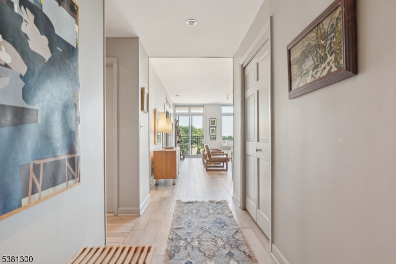 616 South Orange Ave, 5J 5J