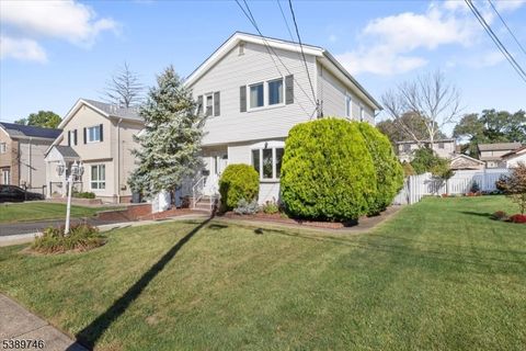 33 Coyne Ct Bergenfield Boro NJ 07621