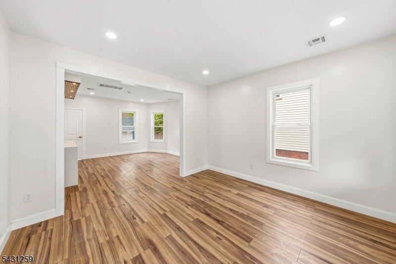 66 Linden Ave