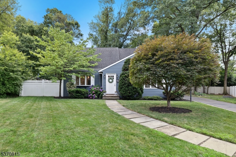 11 Dean Ct
