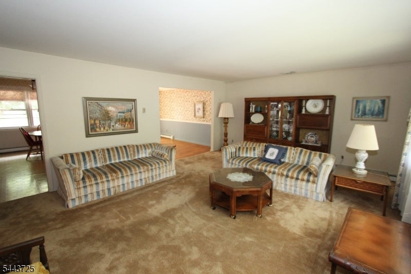 10 Bayberry Dr