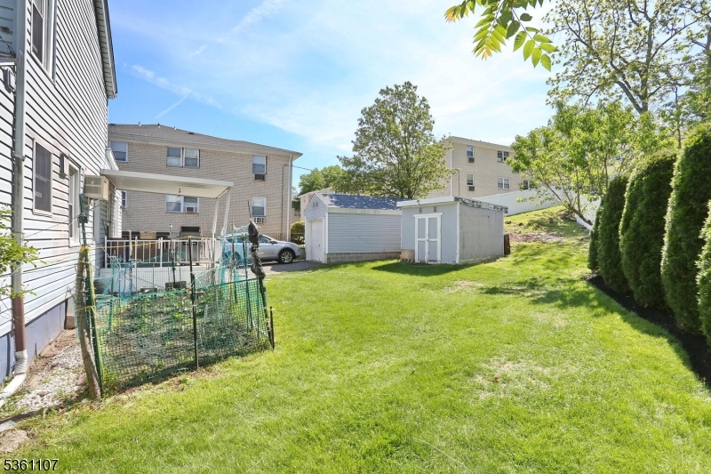 328 Hoover Ave