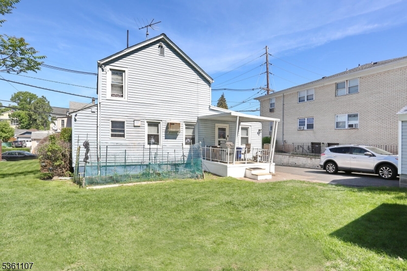 328 Hoover Ave