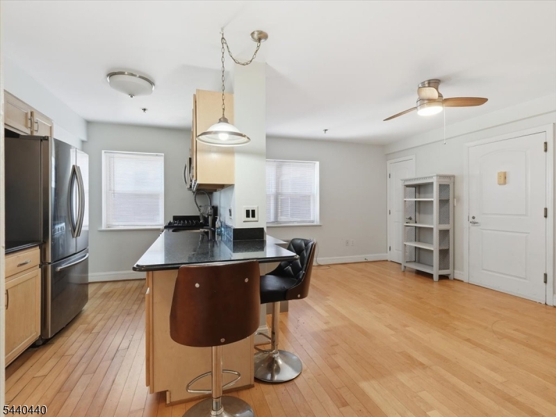 70 S Munn Ave 413