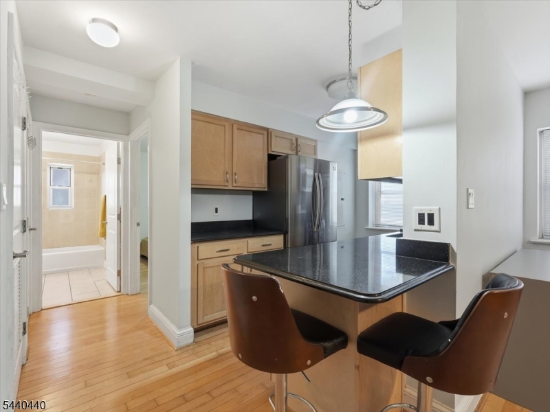 70 S Munn Ave 413