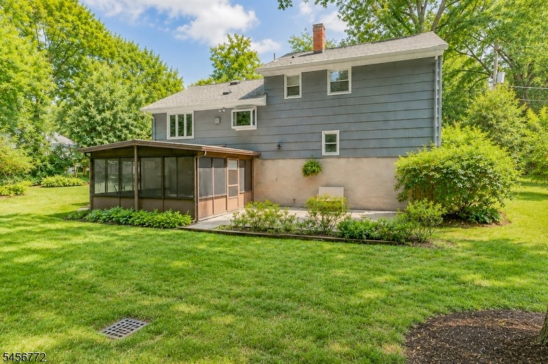 43 Roosevelt Ave