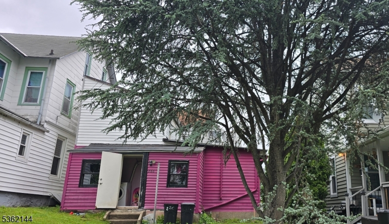 286 Chambers St