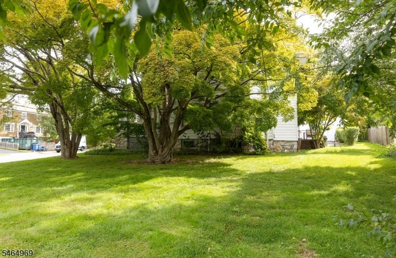 1 Olcott Ave 1