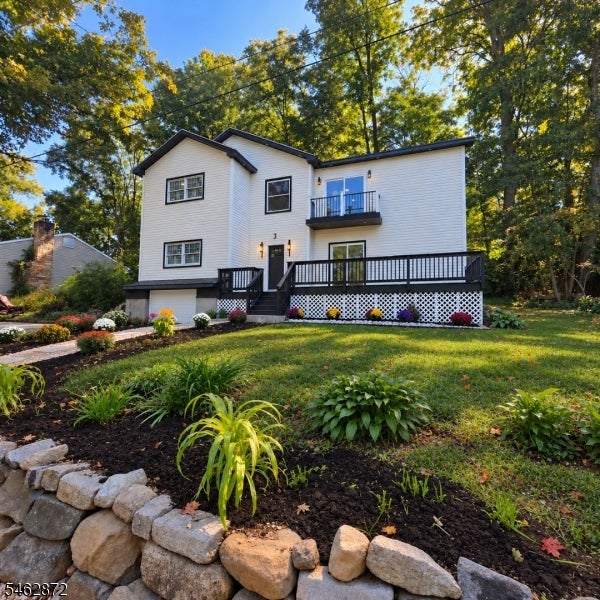 3 Larch Dr