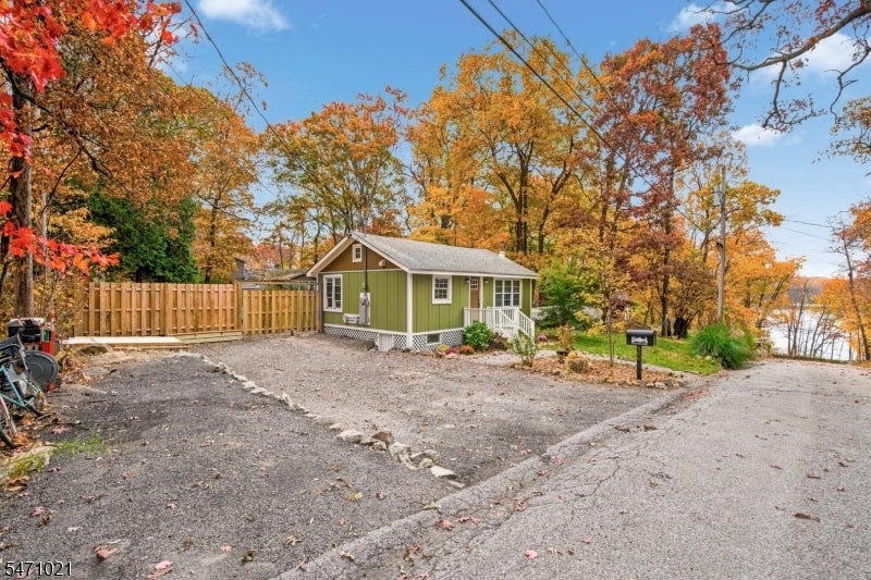 506 Tahama Rd