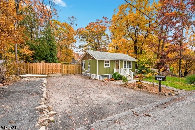 506 Tahama Rd