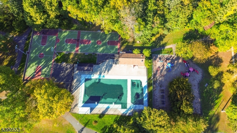 261 Orange Rd