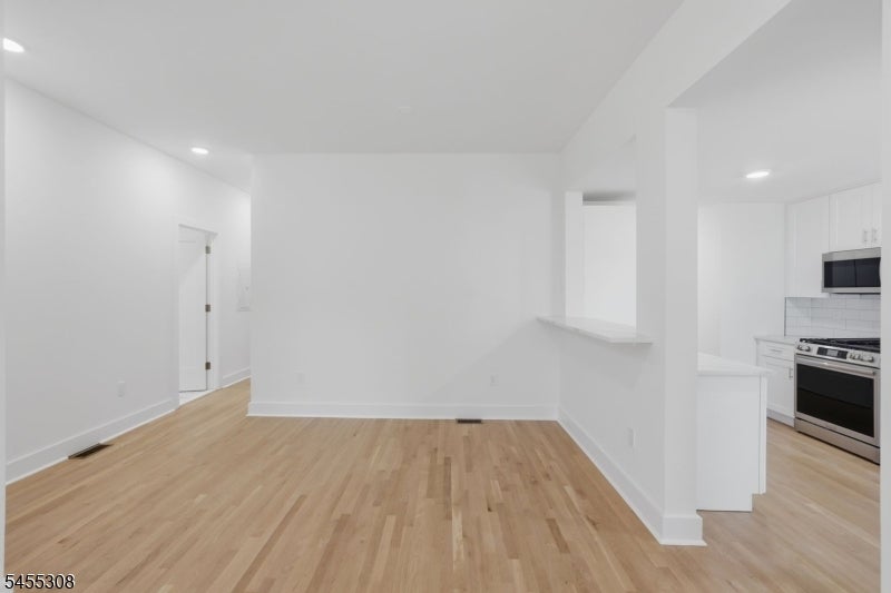 116 Valley St 1
