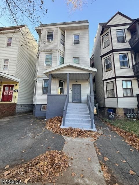 215 N 15Th St 1 East Orange City NJ 07017