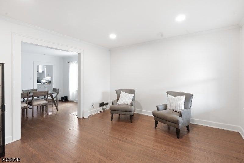 168 Garden Ave