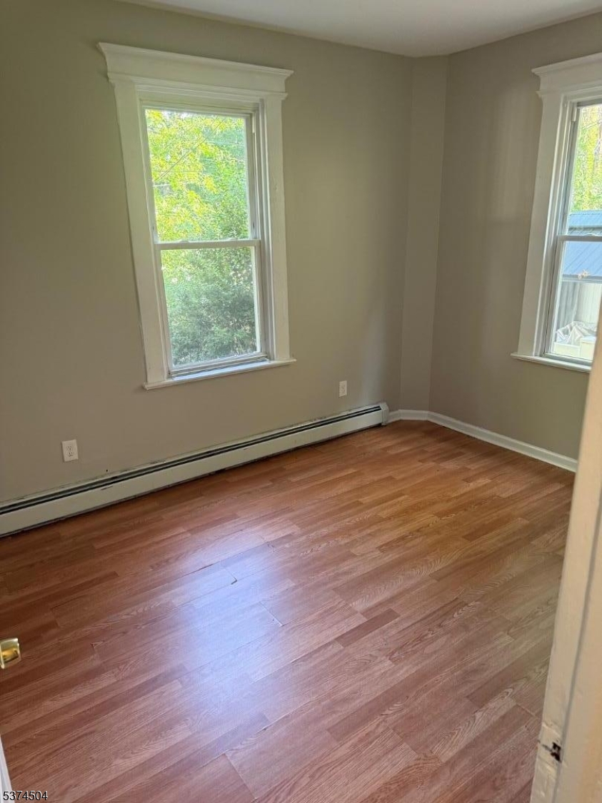 29 Nassau Pl