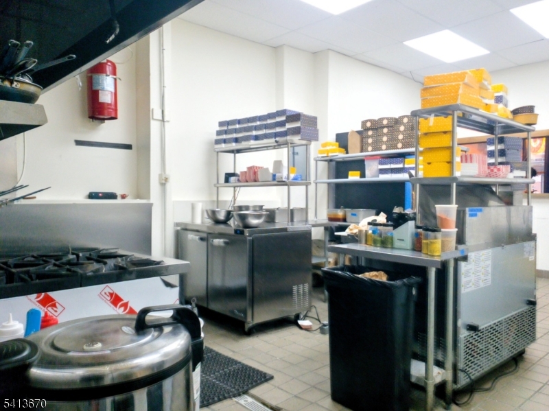 337 Martin Luther King Jr Dr