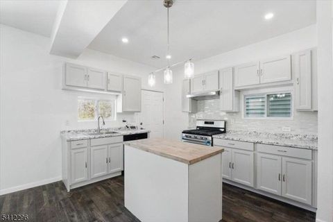 84 Chelsea Ave Newark City NJ 07106