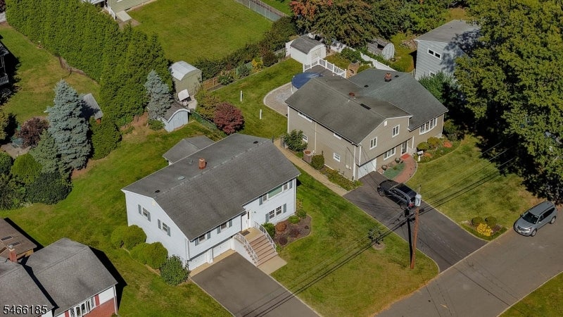 15 Roselle Ave