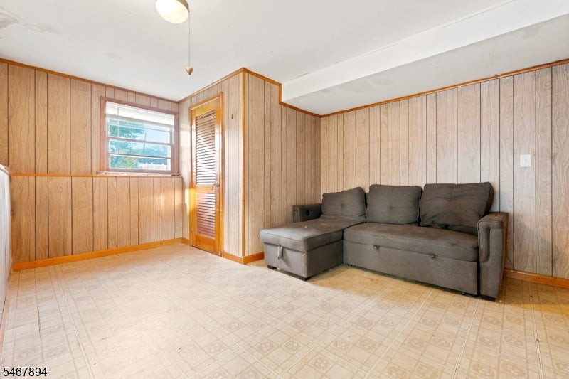 31 Beachwood Rd