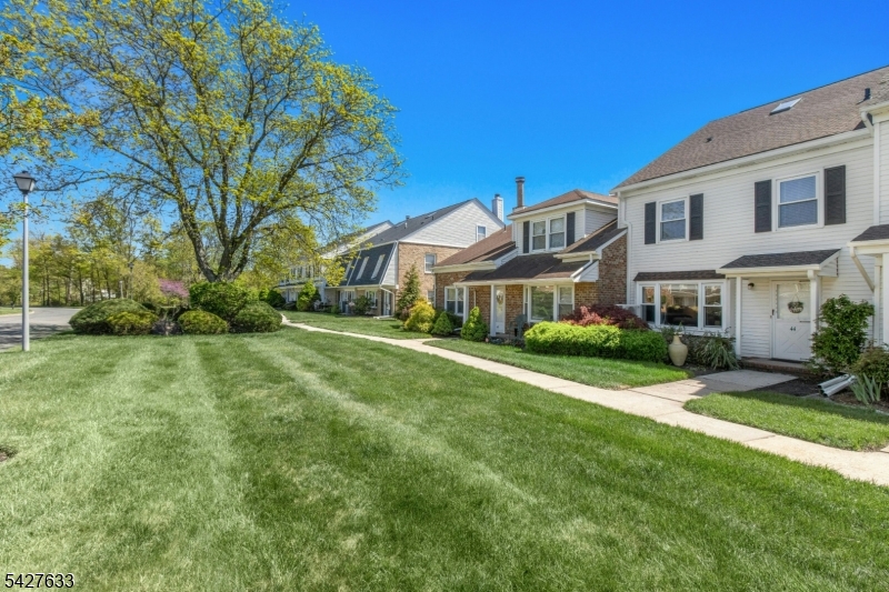 44 Tisbury Ct