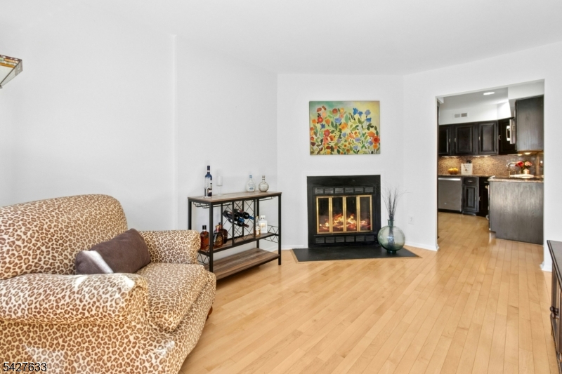 44 Tisbury Ct