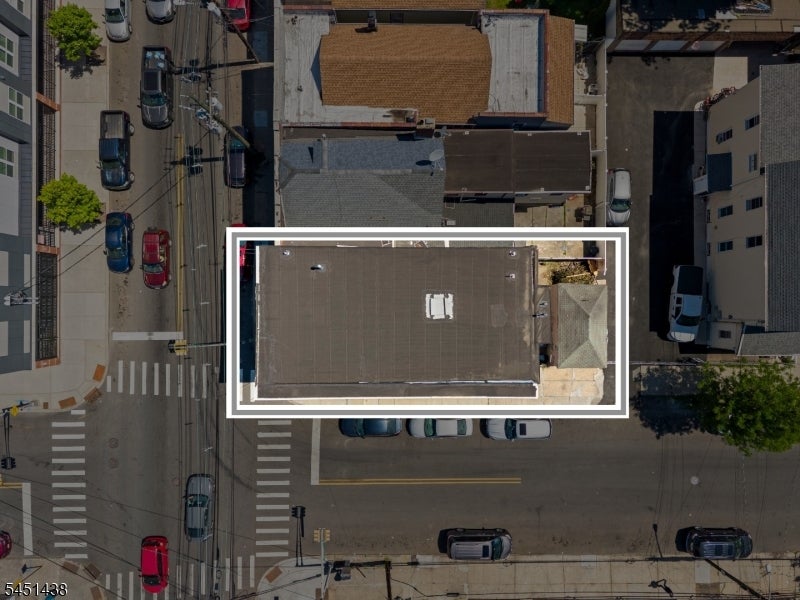 201 3rd St