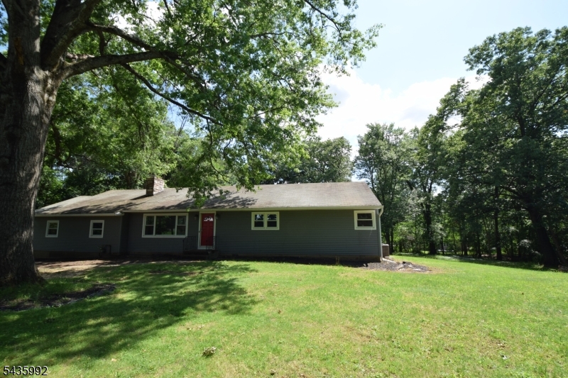 567 Foothill Rd