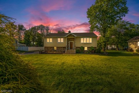 11 Hillcrest Blvd Warren Twp. NJ 07059