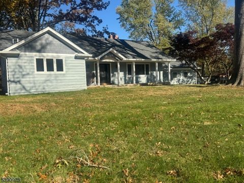 Photo of 17 Halstead Rd, Mendham, NJ 07945 (MLS # 3994107)